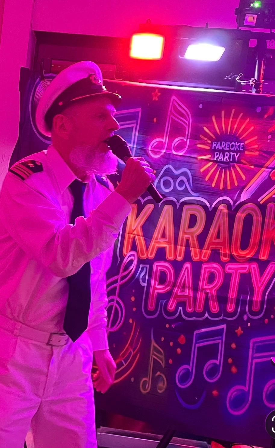 DER KALEU singt bei der Karaoke-Party im Haus Köster in Hagen
